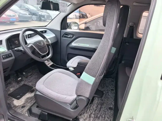 Wuling Hongguang Mini EV — Фото автомобиля 14