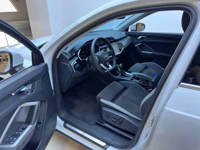 Audi Q3 — Фото автомобиля 12