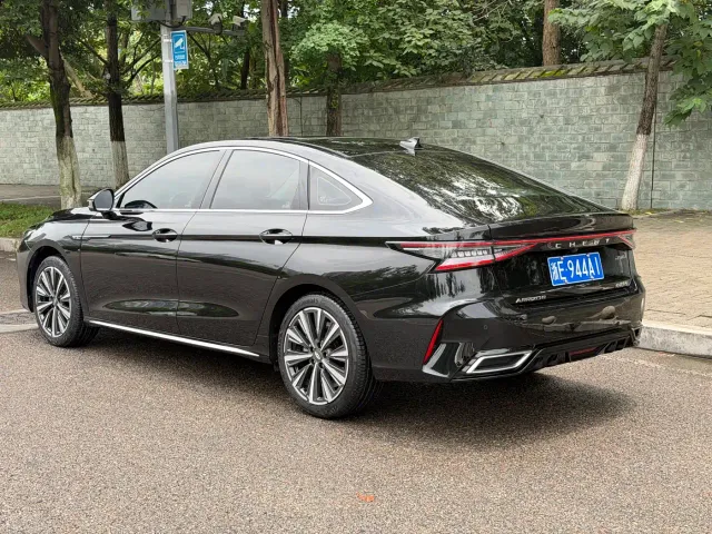 Chery Arrizo 8 — Фото автомобиля 4