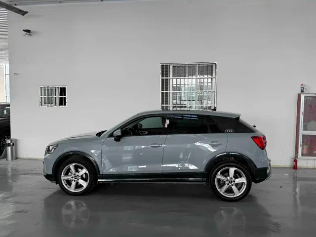 Audi Q2L — Фото автомобиля 2