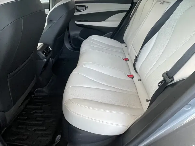 BYD Seal 05 DM-i — Фото автомобиля 10