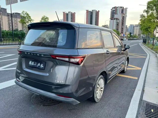 Wuling Jiachen — Фото автомобиля 9