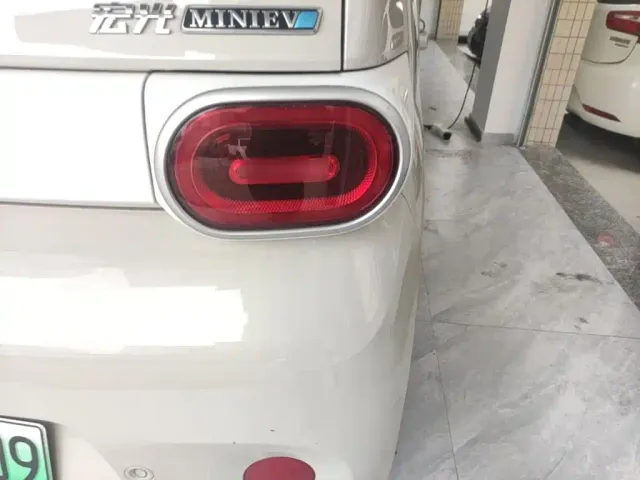 Wuling Hongguang Mini EV — Фото автомобиля 7