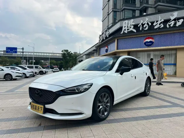 Фотография автомобиля — Mazda Atenza
