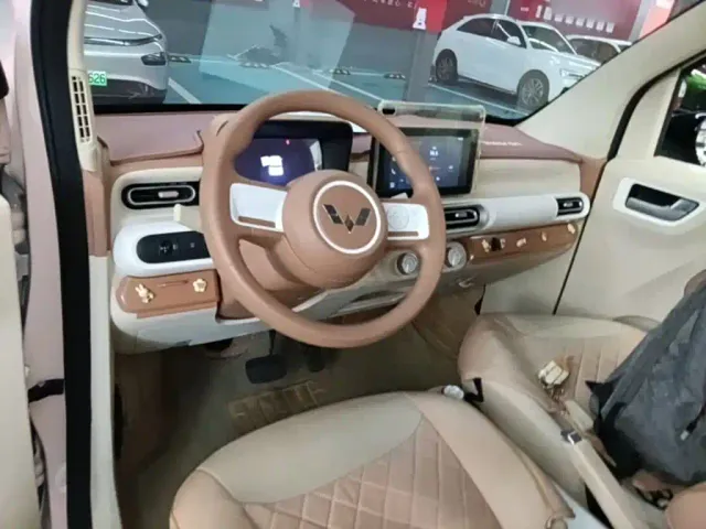Wuling Hongguang Mini EV — Фото автомобиля 5