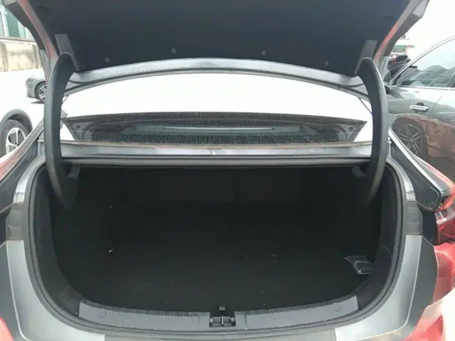 BYD Qin L — Фото автомобиля 18