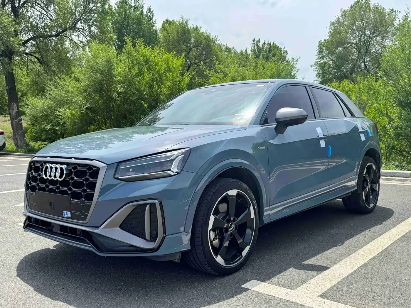 Фотография автомобиля — Audi Q2L