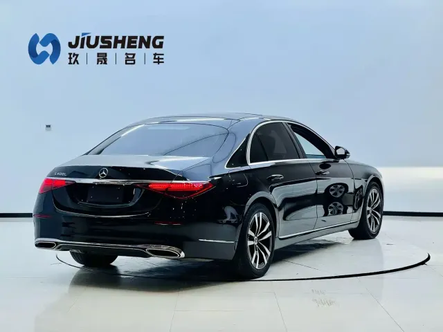 Mercedes-Benz S-Class — Фото автомобиля 22