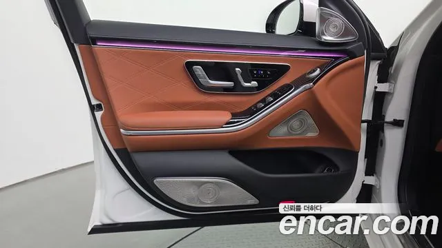 Mercedes-Benz S-Class — Фото автомобиля 22