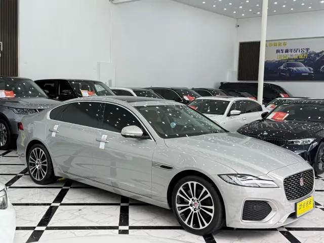Jaguar XFL — Фото автомобиля 3