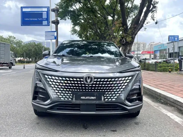 Changan UNI-T — Фото автомобиля 2