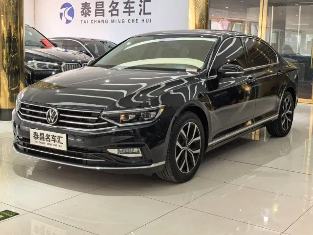 Фотография автомобиля — Volkswagen Magotan