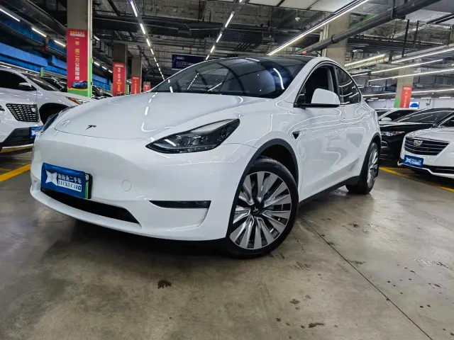 Фотография автомобиля — Tesla Model Y