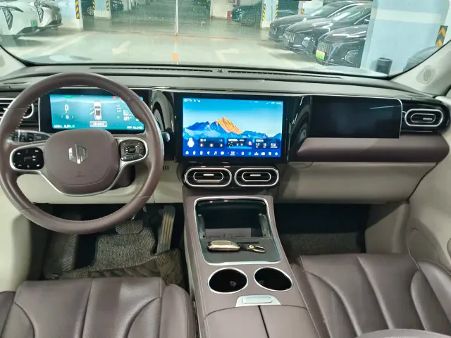 Leapmotor C11 — Фото автомобиля 14