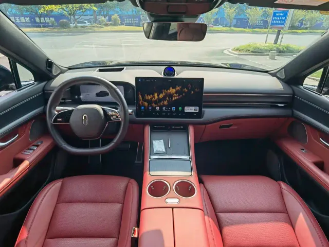 Aito M5 — Фото автомобиля 5