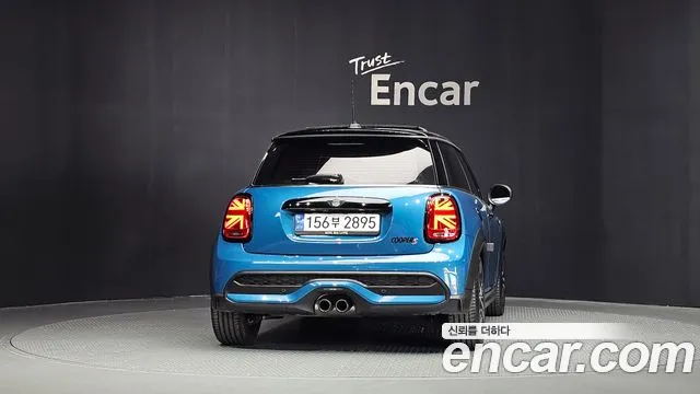 Mini Cooper — Фото автомобиля 4
