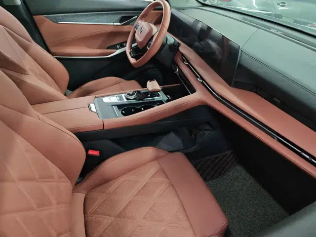 Changan CS75 Plus — Фото автомобиля 12