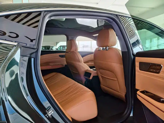 Geely Galaxy Xingyao 8 — Фото автомобиля 21