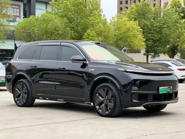 Li Auto L9 — Фото автомобиля 3