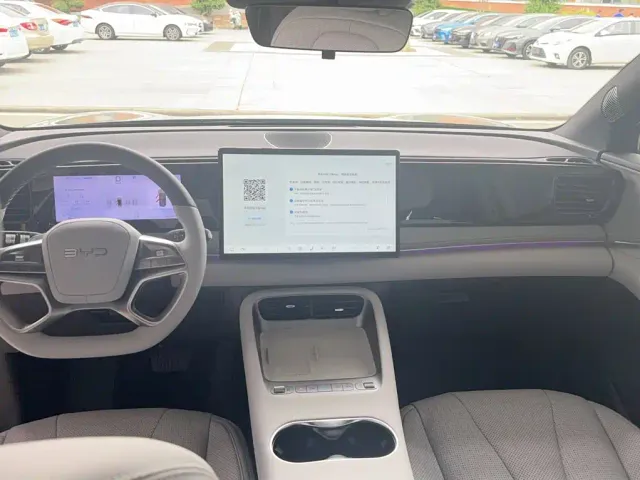 BYD Sealion 06 New Energy 2025 DM-i 170 Pilot Pro Edition — Фото автомобиля 12