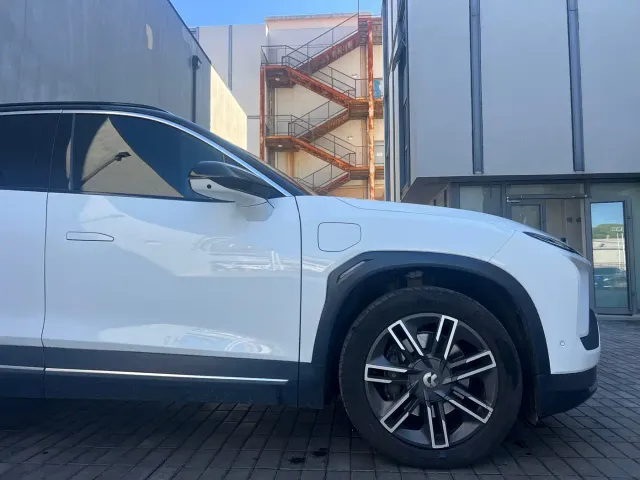Nio ES6 — Фото автомобиля 9
