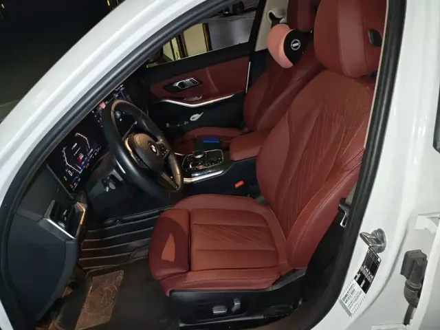 BMW 3 Series — Фото автомобиля 18