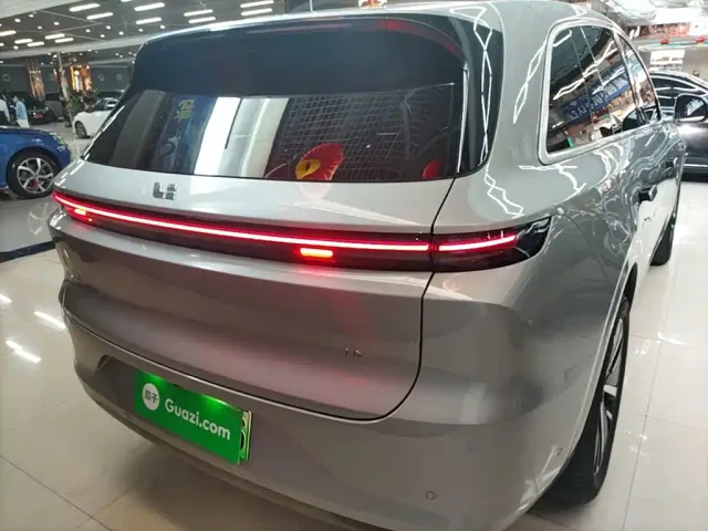 Li Auto L6 — Фото автомобиля 5