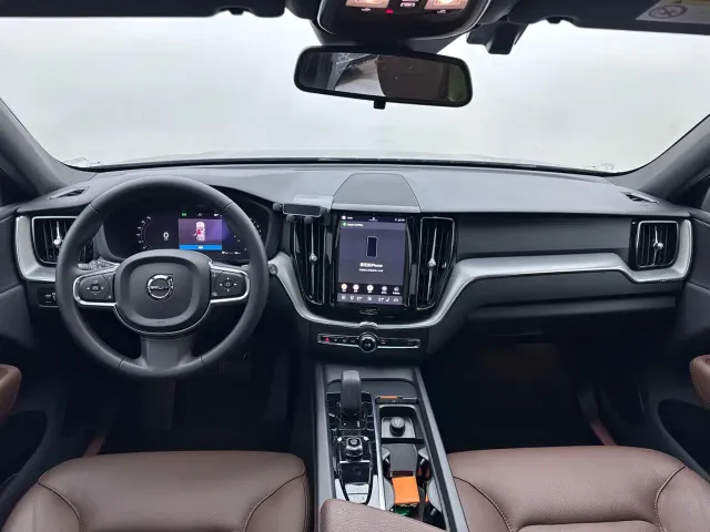 Volvo XC60 — Фото автомобиля 19