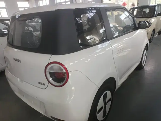 Changan Lumin — Фото автомобиля 6