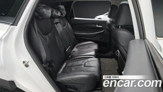 Hyundai Santa Fe Santa Fe (New) — Фото автомобиля 16