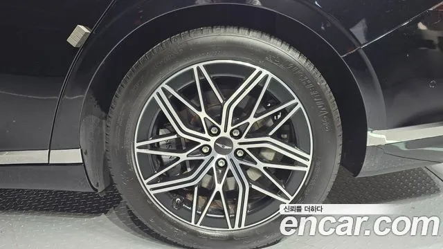 Genesis G90 RS4 — Фото автомобиля 5