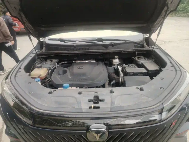 Changan CS75 Plus — Фото автомобиля 16