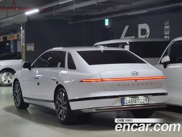 Hyundai Grandeur GN7 — Фото автомобиля 2