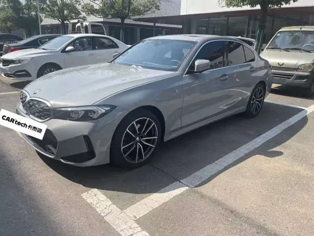 Фотография автомобиля — BMW 3 Series