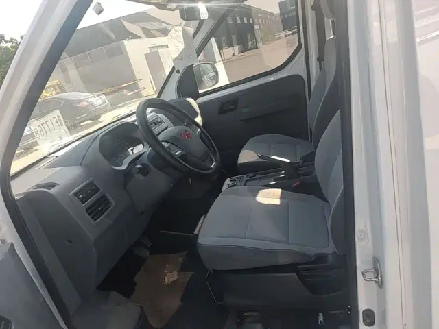 Wuling Yangguang — Фото автомобиля 14
