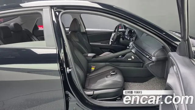 Hyundai Avante CN7 — Фото автомобиля 26