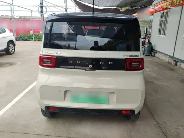 Wuling Hongguang Mini EV — Фото автомобиля 5