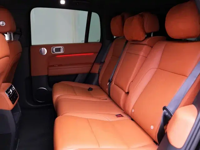 Li Auto L6 — Фото автомобиля 14