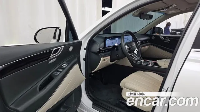 Genesis GV80 — Фото автомобиля 15