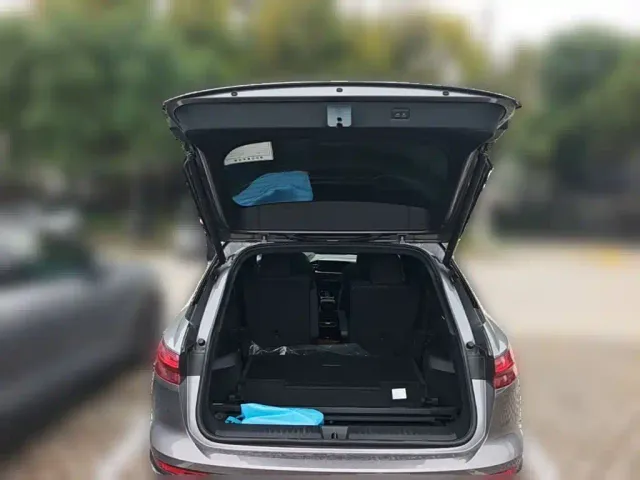 Audi Q5 e-tron — Фото автомобиля 23