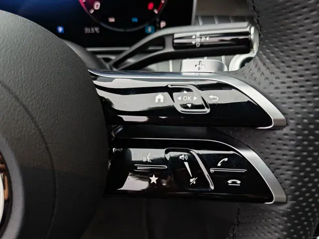 Mercedes-Benz C-Class — Фото автомобиля 12