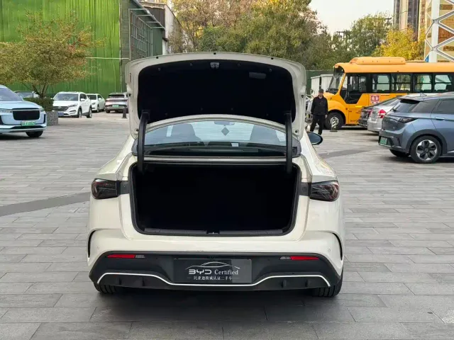 BYD Seal 06 — Фото автомобиля 13
