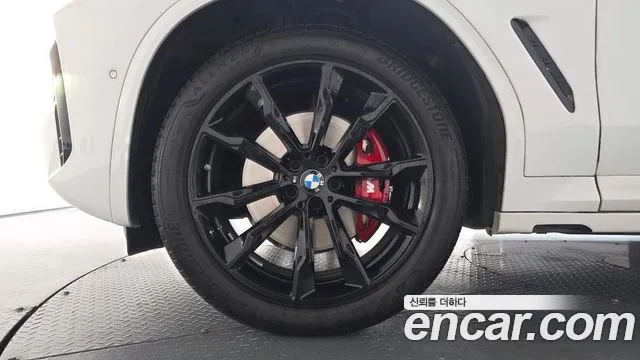 BMW X4 xDrive20i M Sport Pro Special Edition — Фото автомобиля 4