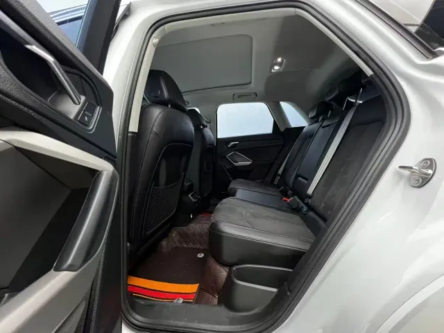 Audi Q3 — Фото автомобиля 10