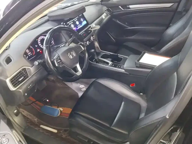 Honda Accord — Фото автомобиля 14