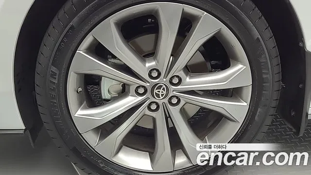 Toyota Sienna — Фото автомобиля 5