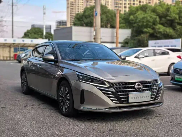 Nissan Teana — Фото автомобиля 2