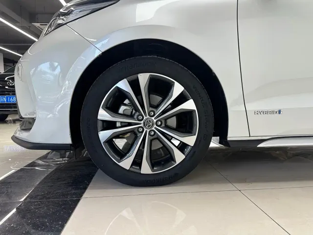 Toyota Granvia — Фото автомобиля 17
