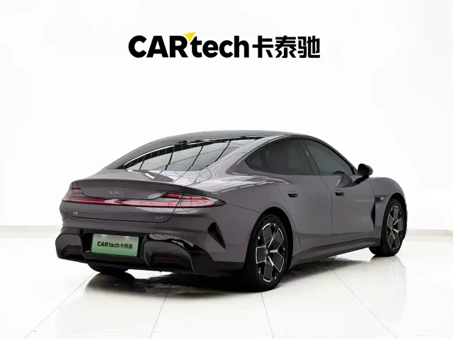 Xiaomi SU7 — Фото автомобиля 25