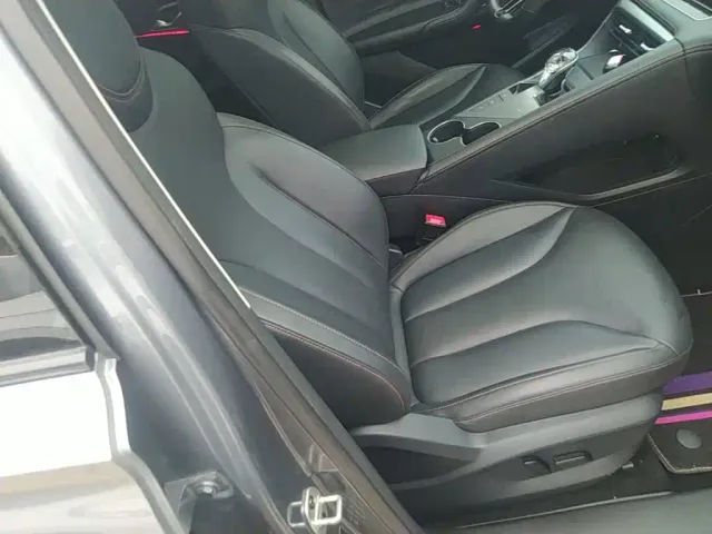 Roewe Roewe RX5 2023 1.5T Superior Edition — Фото автомобиля 24